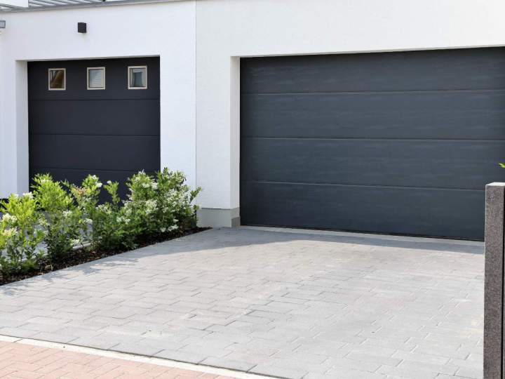 Porte de garage Saintes